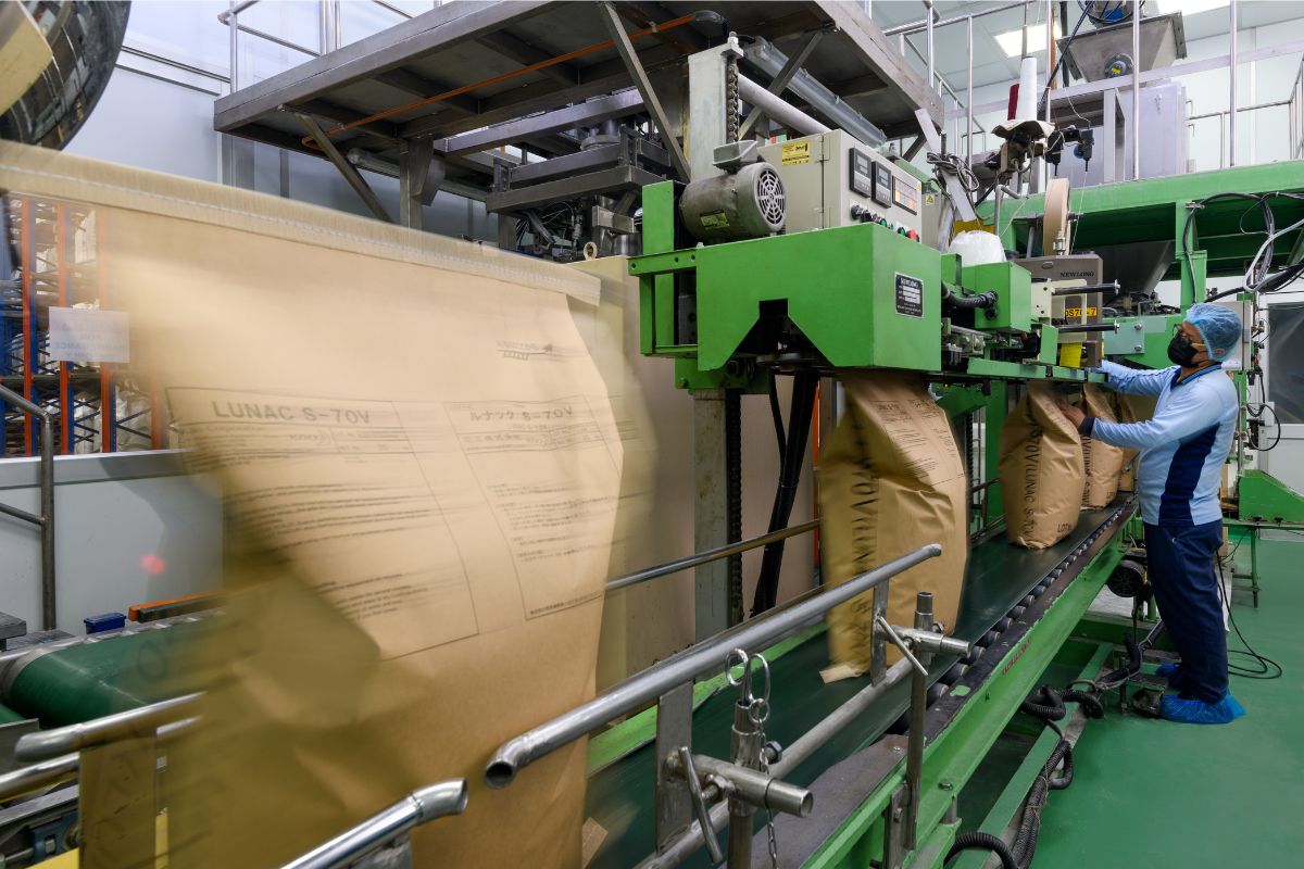 GMP Bagging Room.jpg